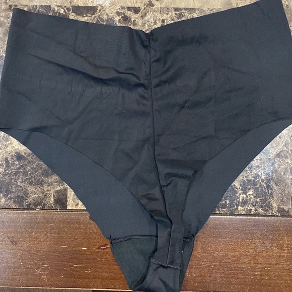 4 NWT pairs Victoria Secret high waisted thongs! - Picture 10 of 13